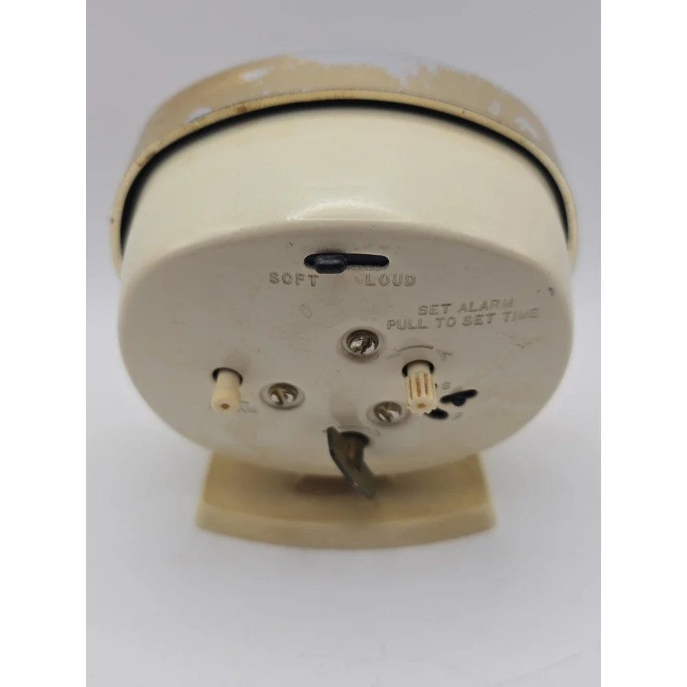 Westclox Vintage Big Ben Alarm Clock Wind Up 1970's Cream & Gold